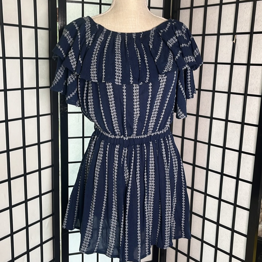 Shorts romper - Picture 3 of 4